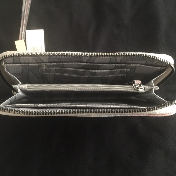 Aimee Kestenberg Dhena Wristlet Wallet Multi - Picture 8 of 9